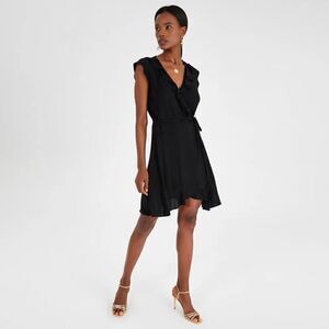 NWT BELLA DAHL Revolve
RUFFLE SLEEVE MINI DRESS Black Sz L